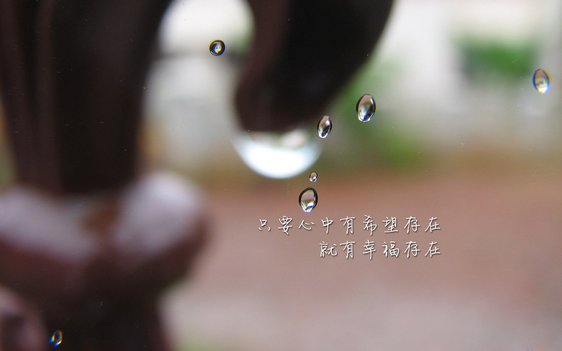 英格兰球员场上起冲突，主帅紧急平息，英格兰球员状态
